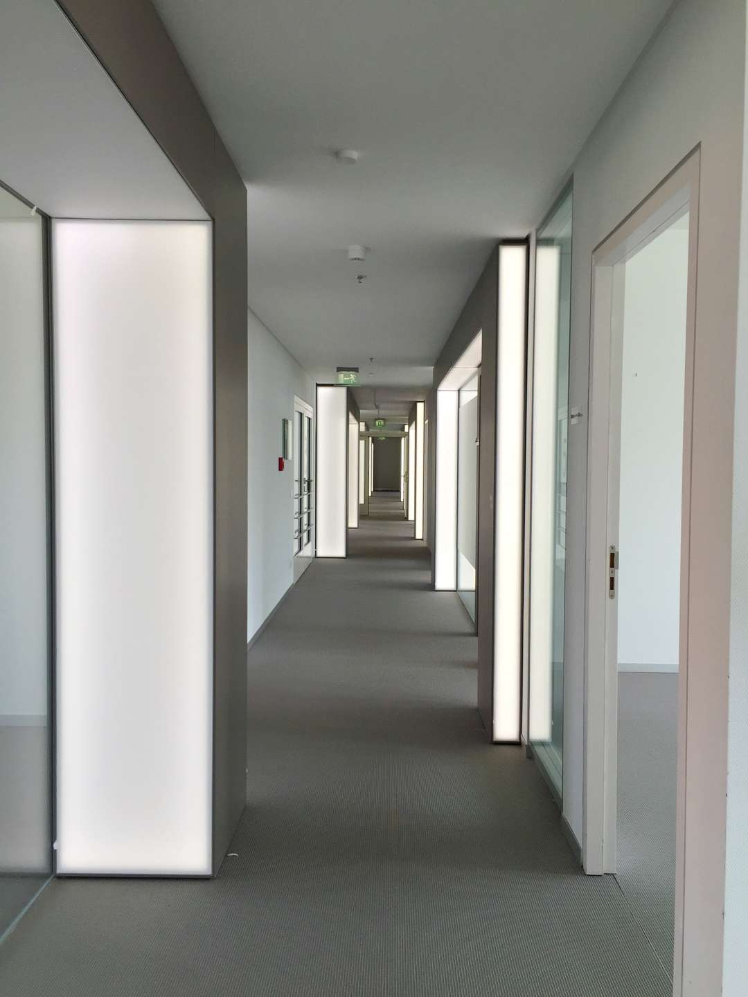 Beispiel Flur - Arbeiten mit Blick auf die Spree