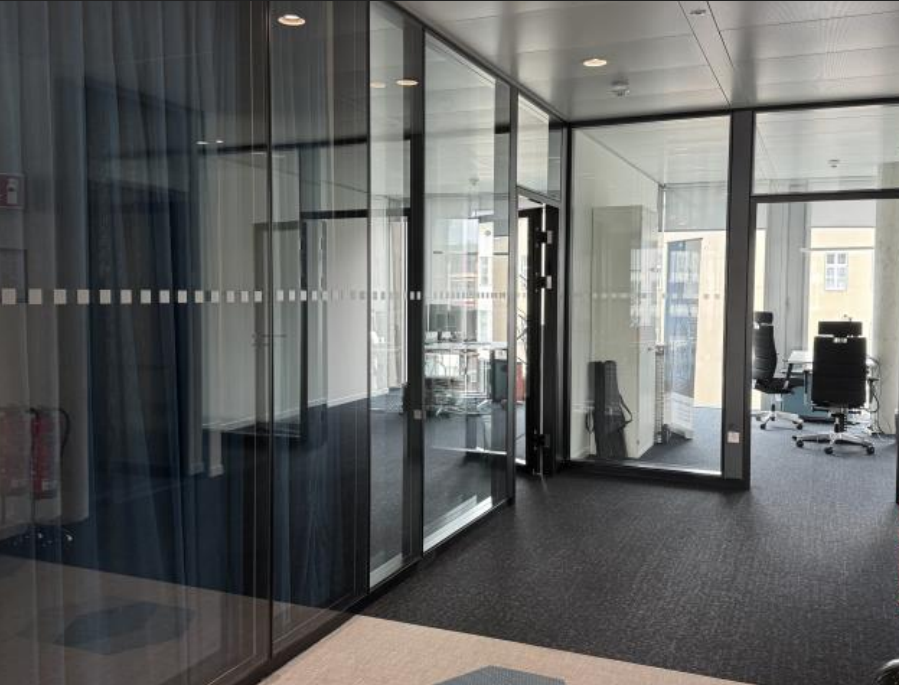 Innenansicht 1 - Arbeiten in Mitte – Büro sucht neuer Mieter