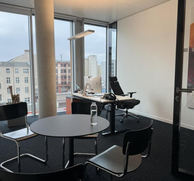 Büroansicht 1 - Arbeiten in Mitte – Büro sucht neuer Mieter