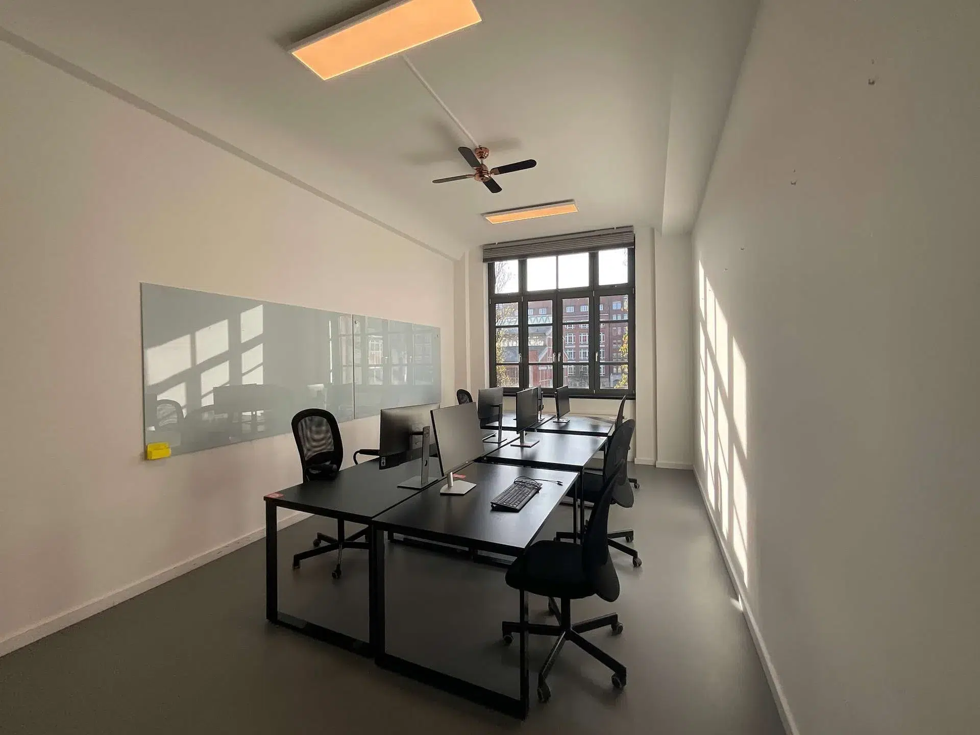 Büro mit Open Space und Meetingräumen, 10245 Berlin, Bürofläche