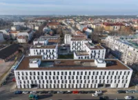 Außenansicht – Gebäude und Umfeld aus der Luft