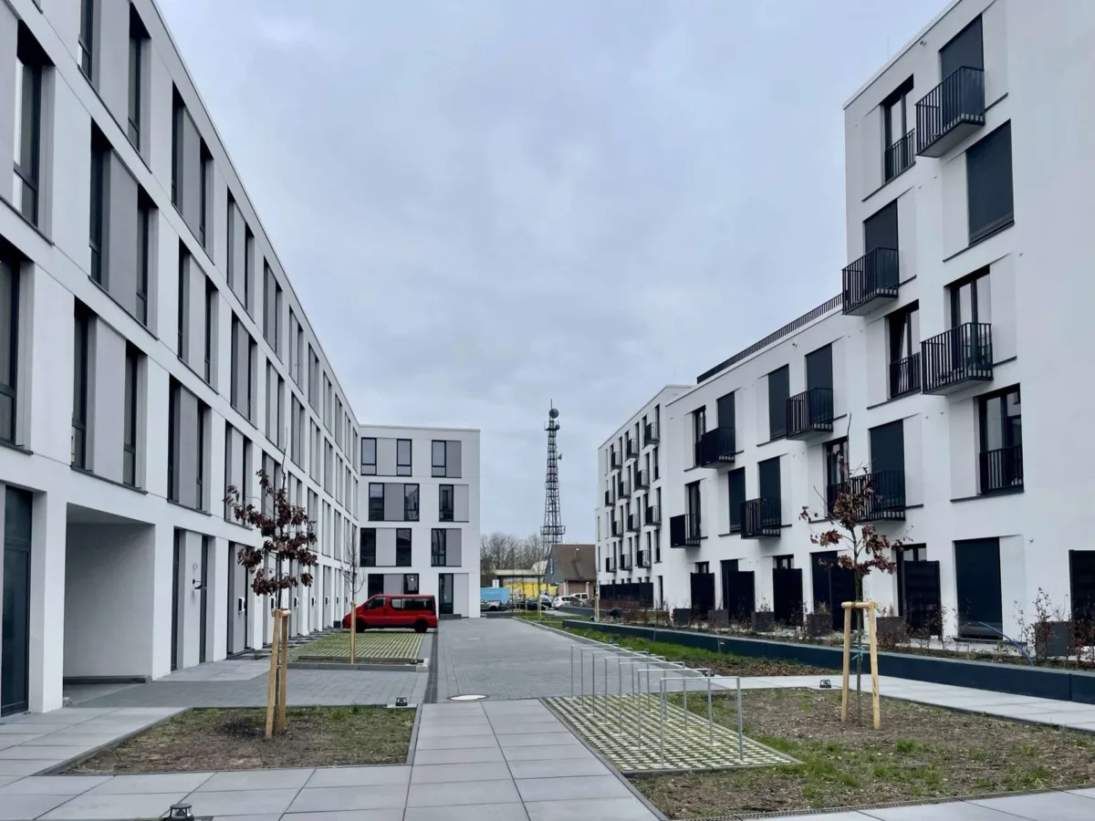 Außenansicht – Innenhof und Gebäudeflügel