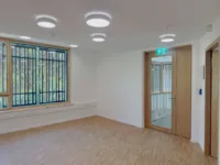 Büroraum am Treppenhaus