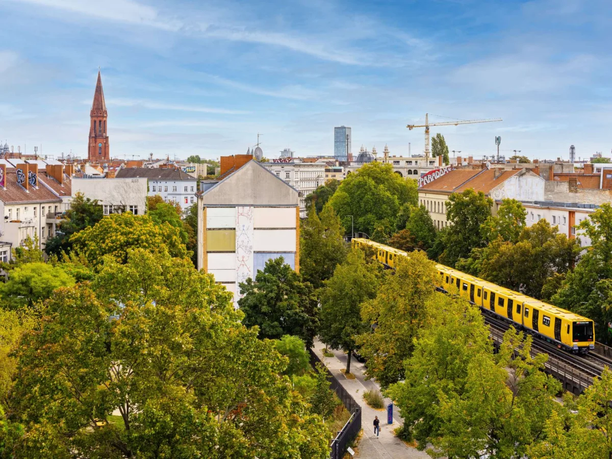 Ausblick über Kreuzberg mit Hochbahn