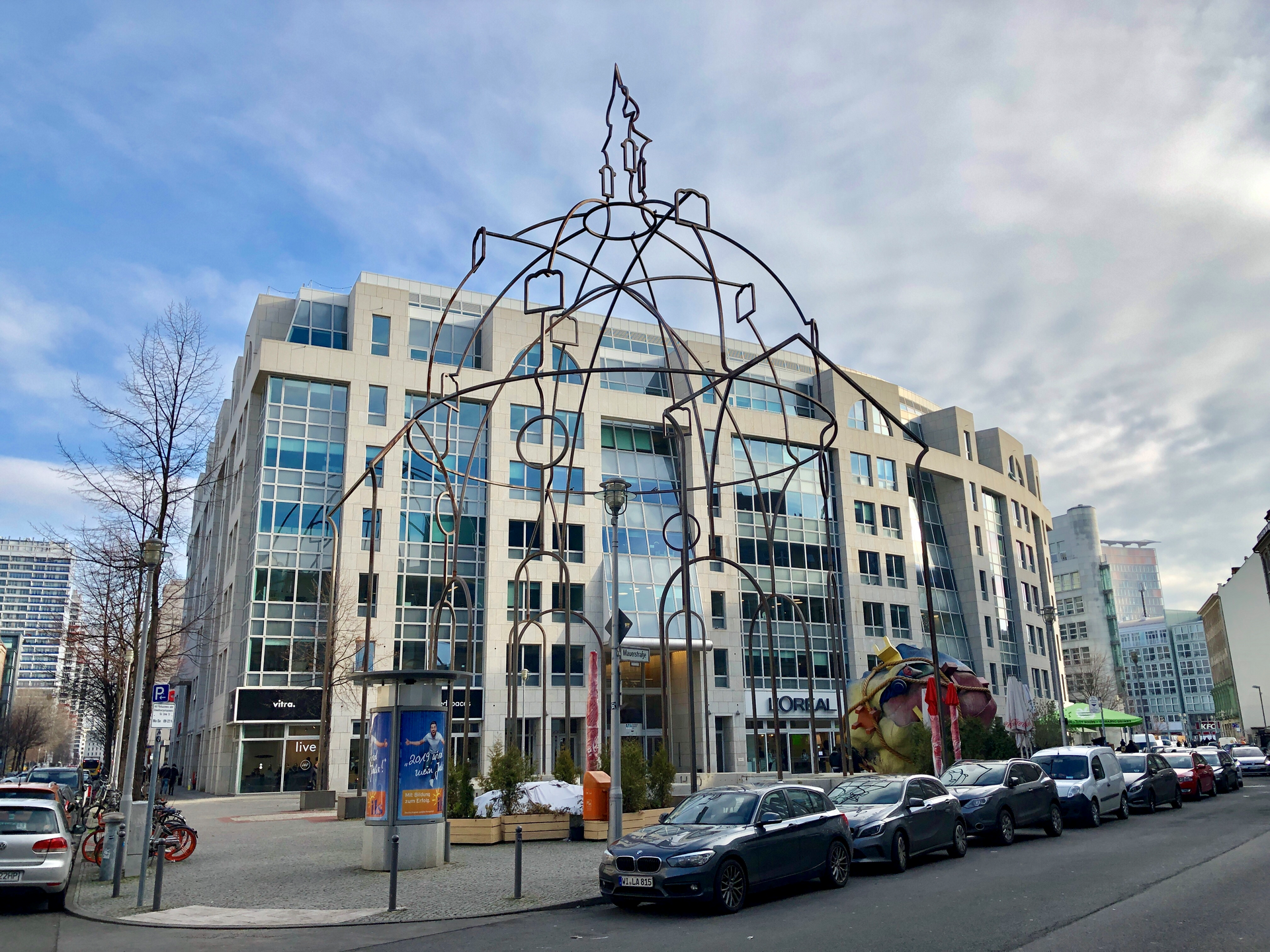 Außenansicht - Arbeiten an der Friedrichstraße