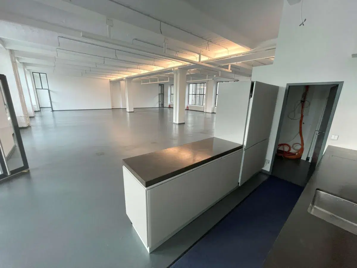 Loft – Teeküche mit Theke