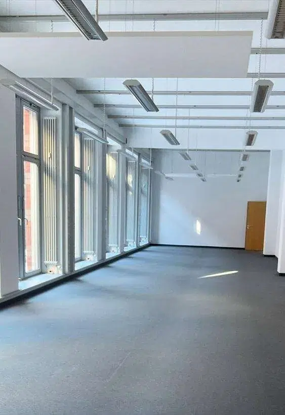 Flexibel teilbare Bürofläche zur Interimsanmietung, 13507 Berlin, Bürofläche