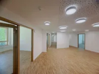 Bürobereich mit Glaswand
