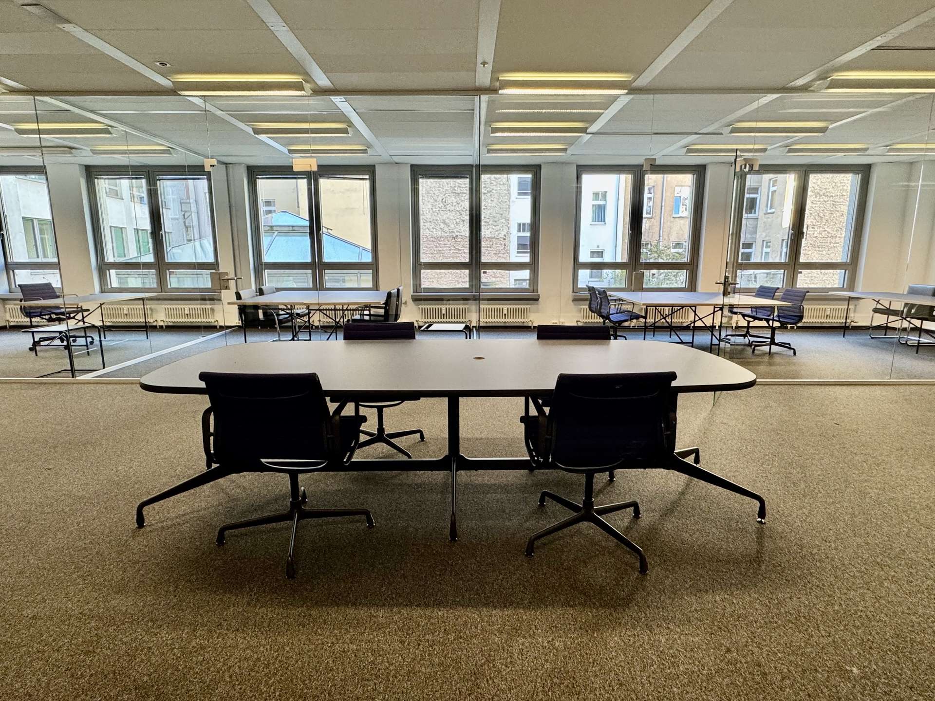 1. OG ca. 231qm - Büros in beliebter Mitte-Lage