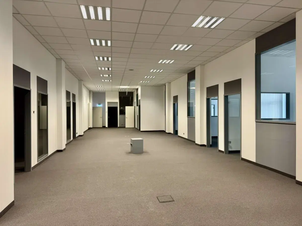 Büro EG
