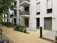 Außenansicht – Hofzugang zur Gewerbeeinheit