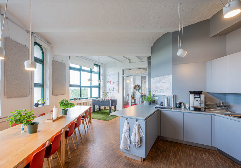 Innenansicht 4. OG (5) - Schöne Büroflächen in Schöneberg