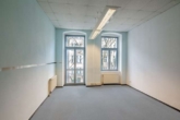 Einheit 177 qm rechts vor Modernisierung