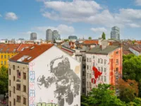 Ausblick über Kreuzberg mit Fassadenkunst