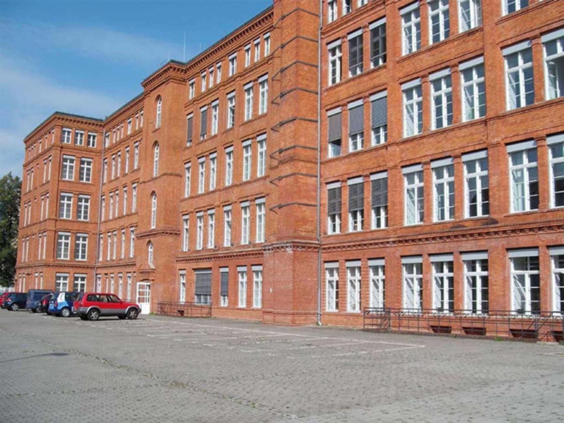 Klinkeraltbau in Alttreptow, 12435 Berlin, Bürofläche