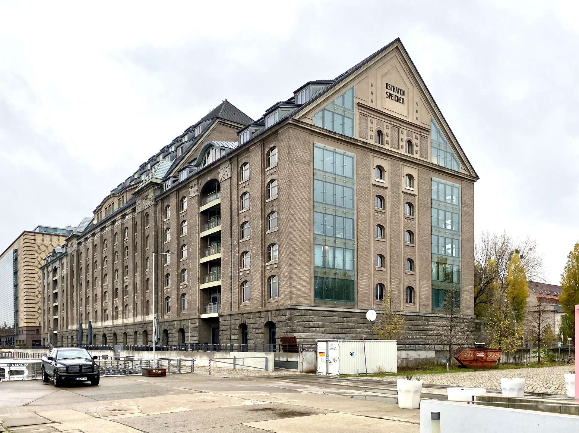 Büroflächen mit Loftcharakter an der Spree, 10245 Berlin, Bürofläche