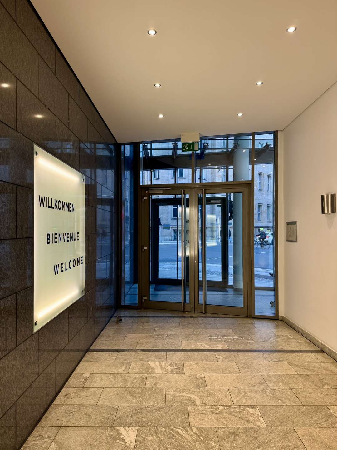 Eingangsbereich - Büro zur Untermiete in Top-Mitte-Lage