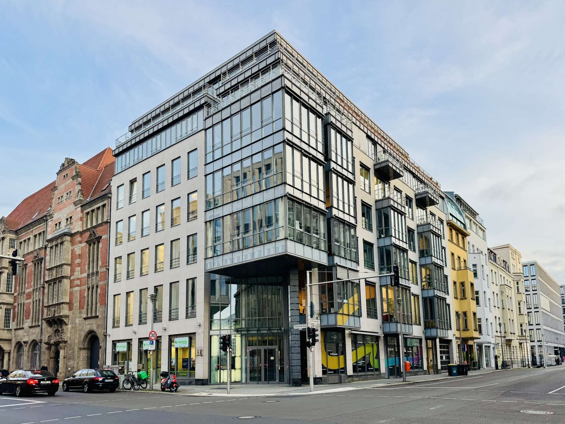 Büro zur Untermiete in Top-Mitte-Lage, 10117 Berlin, Bürofläche