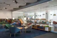 Bibliotheksbereich im Kopfbau