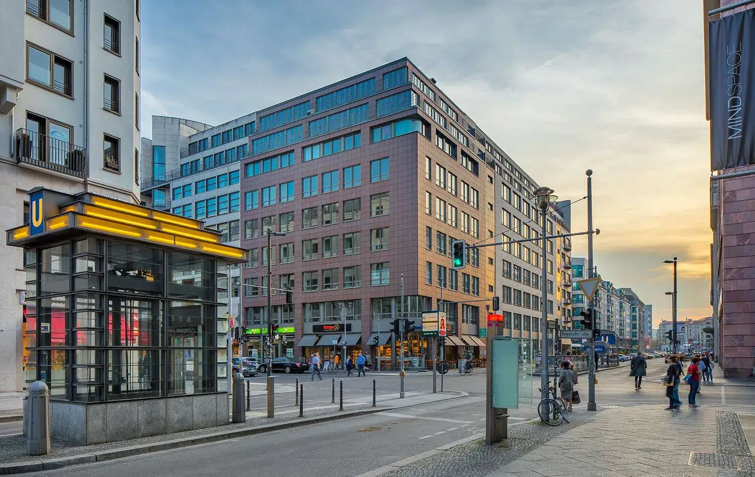 Bürofläche im Gebäude mit Atrium und Concierge, 10117 Berlin, Bürofläche